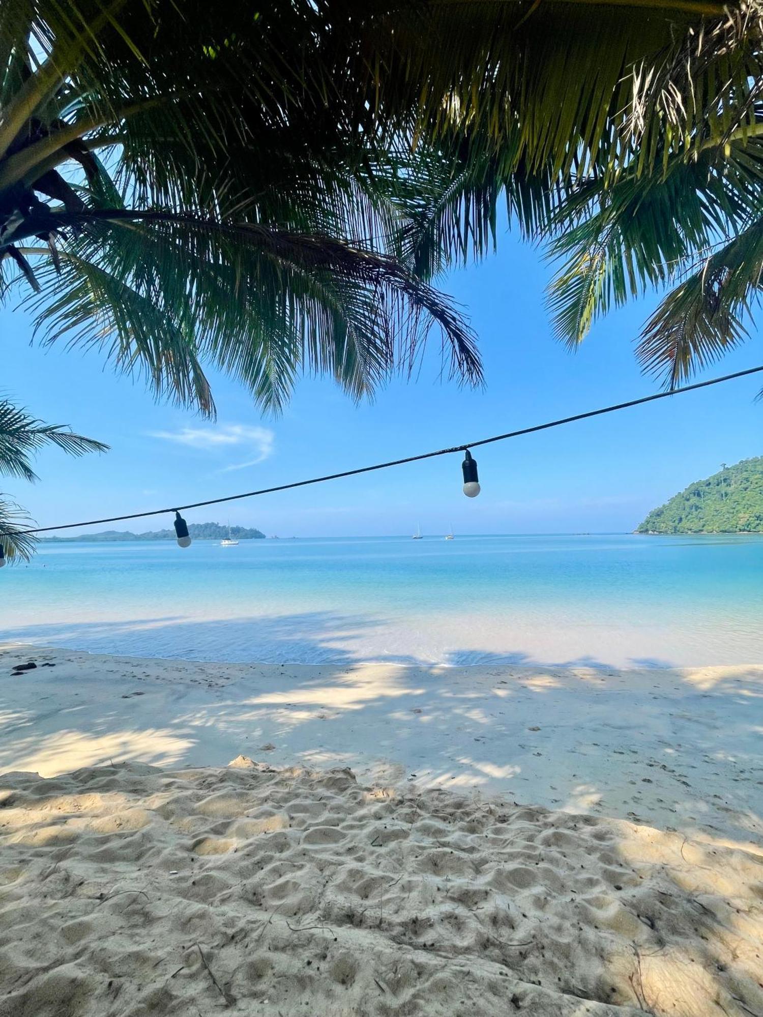 Sunny Cove Beach Resort Koh Phayam Ranong Exterior foto
